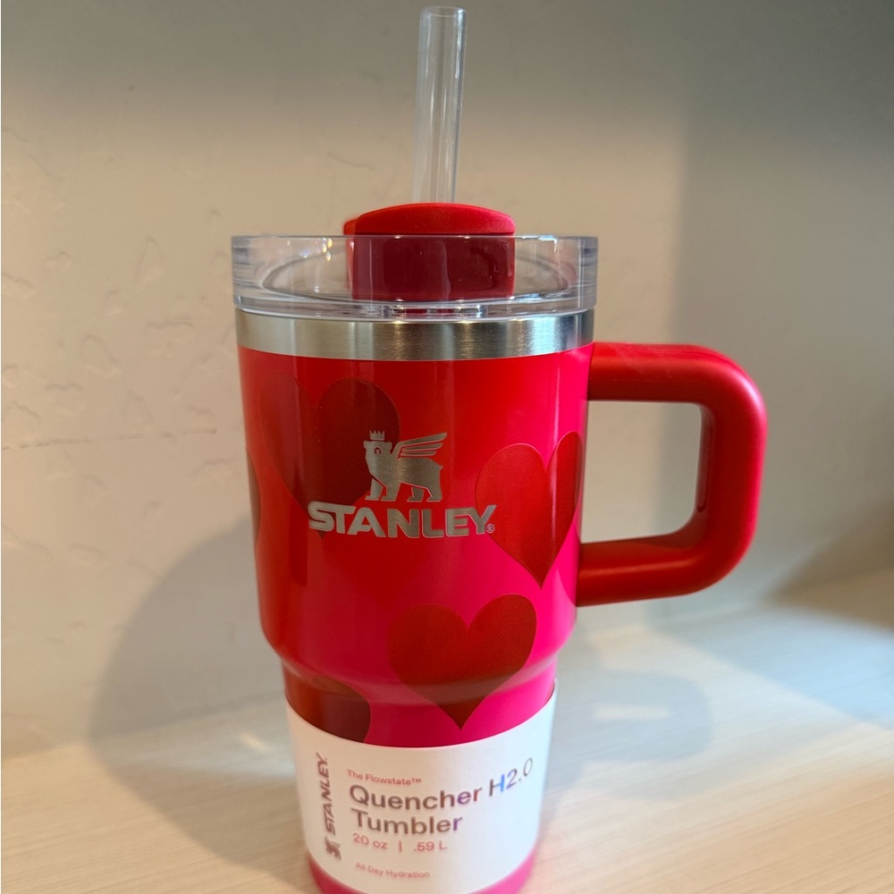 Stanley Pink Heart Quencher Tumbler 20oz
